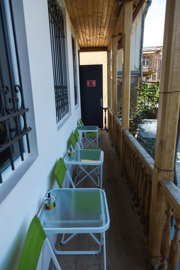Alcatraz Jail-Hostel Тбілісі Екстер'єр фото